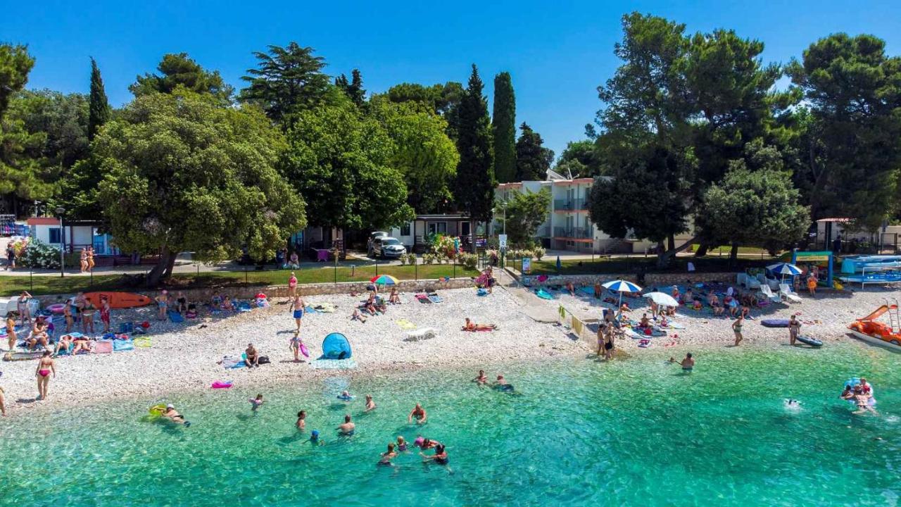 Centinera Apartments Banjole Kültér fotó